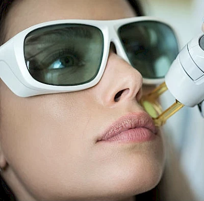 Dermatologia: Depilazione laser e nei… tutto quello che c’è da sapere.